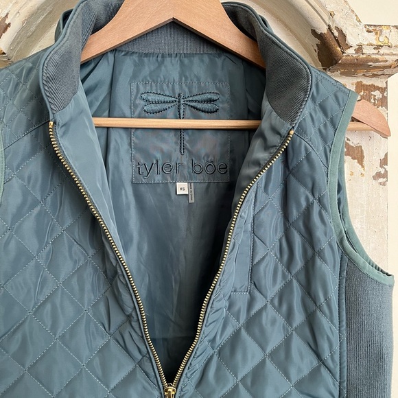 NWOT Tyler Boe Moto Vest Size XS, stock photo not color of item*** - Picture 4 of 5